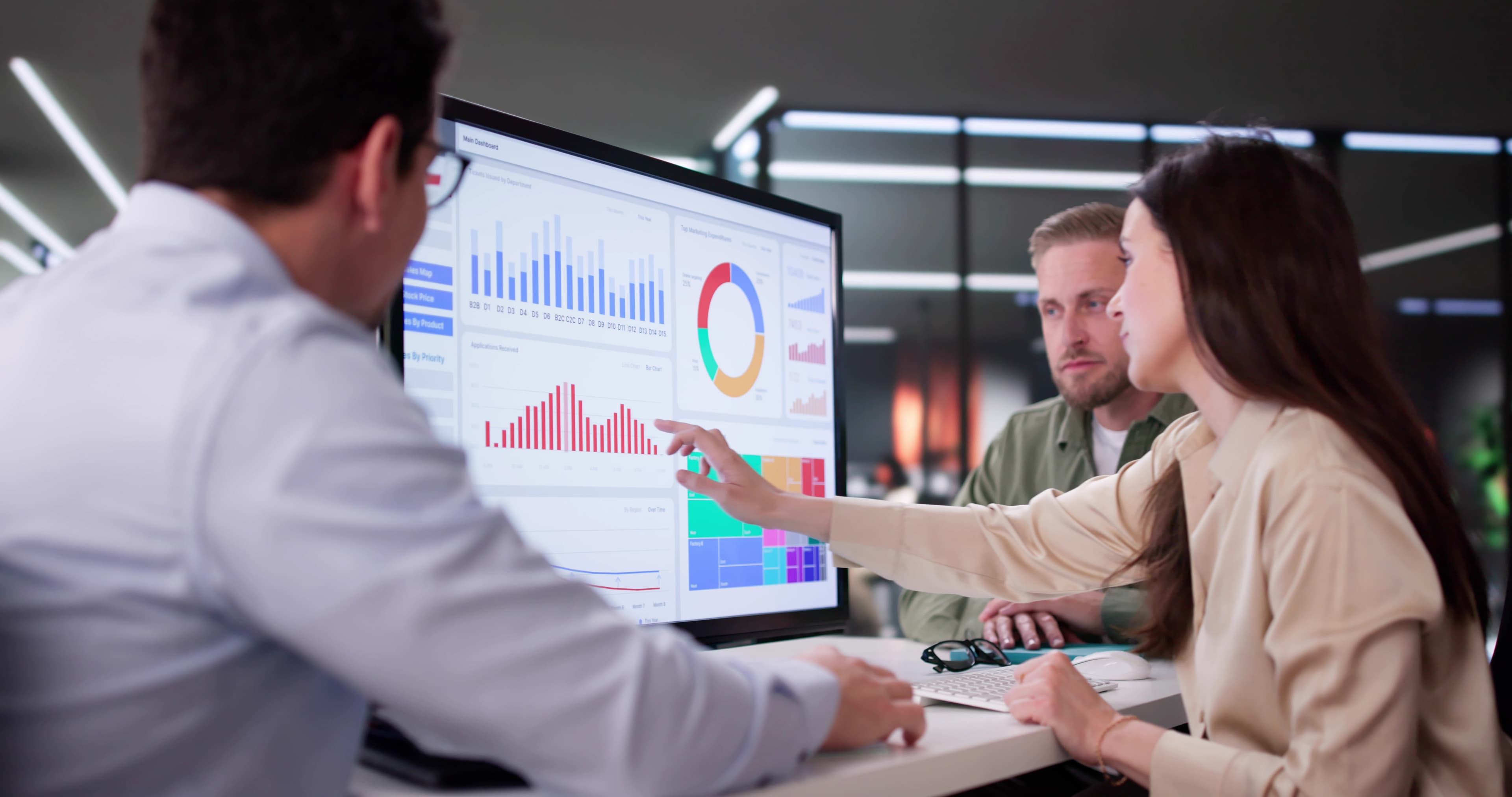 Data Visualization & Storytelling
