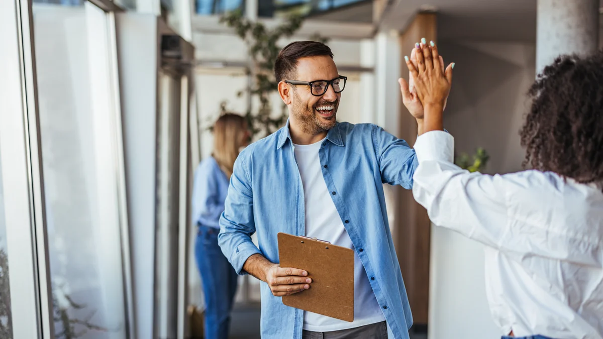 Descubre 5 claves prácticas para medir y potenciar la felicidad en tu organización